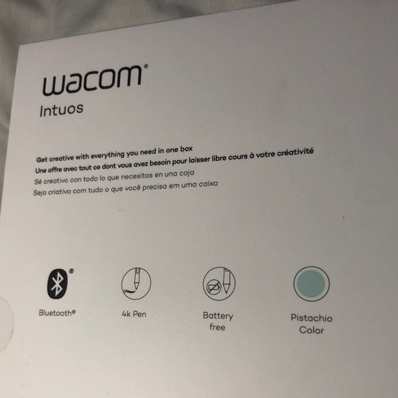 Black Tablet with Stylus for Creative Professionals photo editing comic artwork - Picture 5 of 10